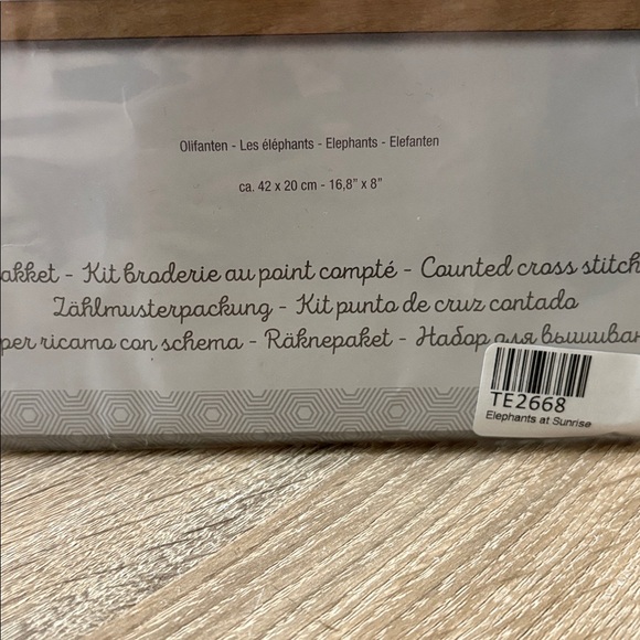 Vervaco DIY Cross Stitch Kit with Elephants - Picture 5 of 6